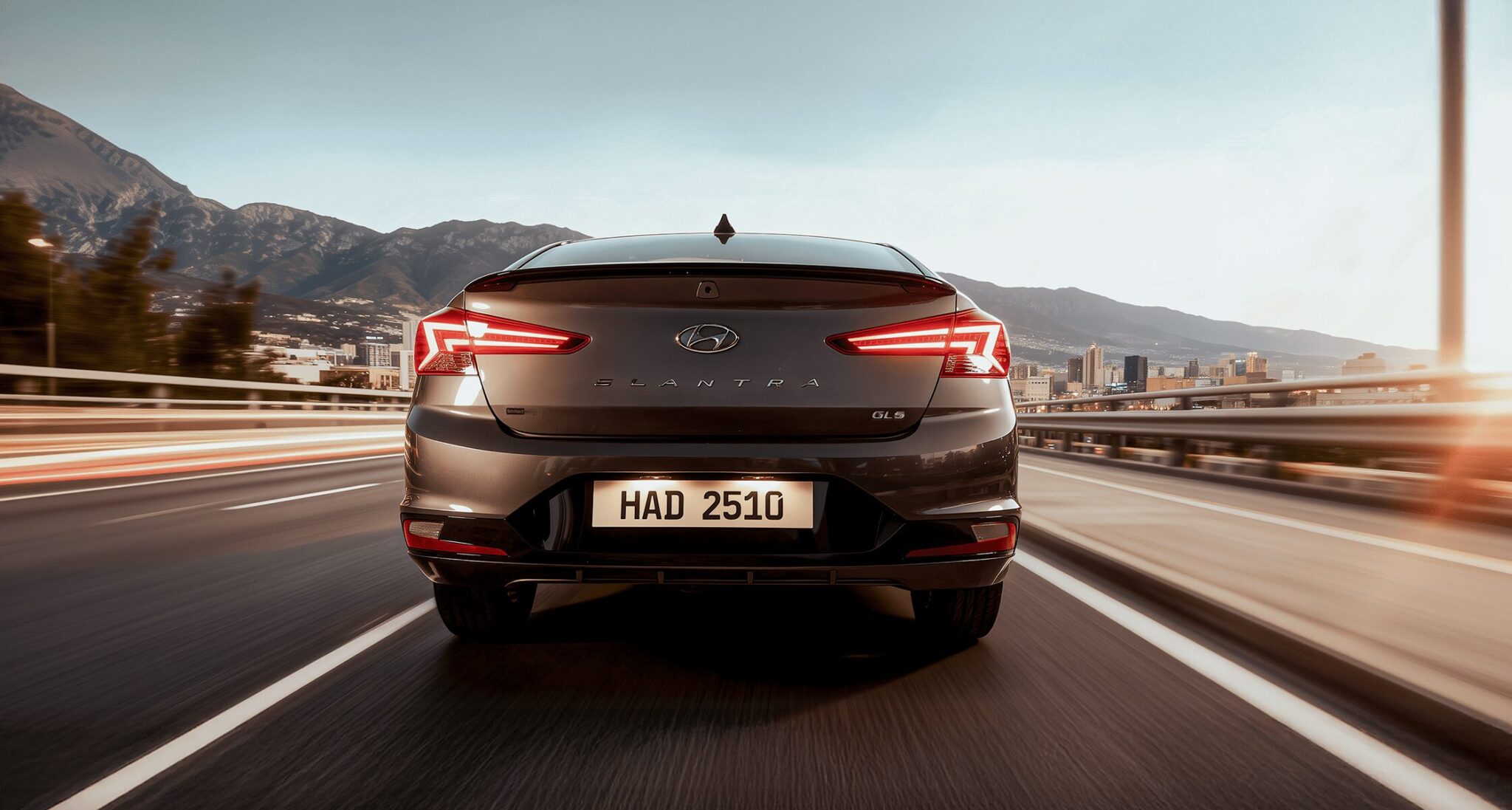 Elantra 2.0 Limited Edition at Hyundai Airport 3
