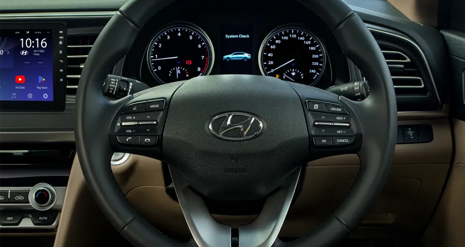 Hyundai Elantra 2.0 Limited Edition22