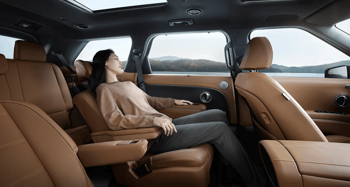 Hyundai Palisade Hybrid rear seat luxury Pakistan